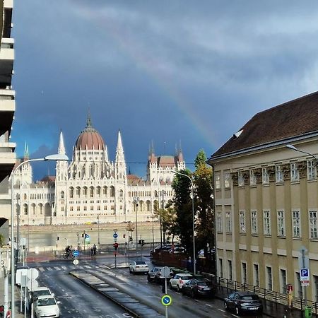 Parliament View Apartment Budapest Bagian luar foto