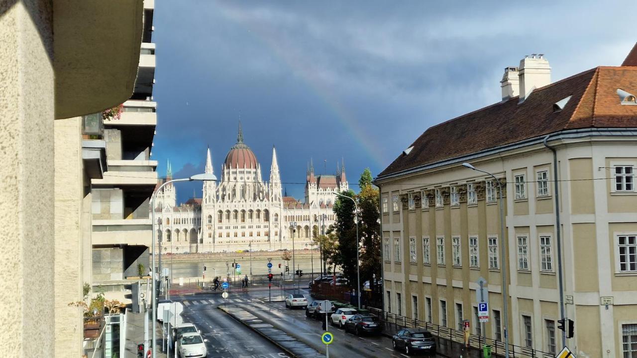 Parliament View Apartment Budapest Bagian luar foto