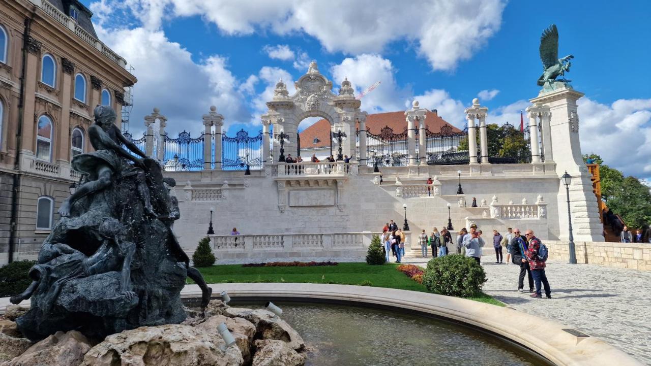 Parliament View Apartment Budapest Bagian luar foto